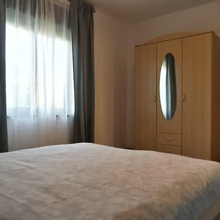 Ivana Apartman *